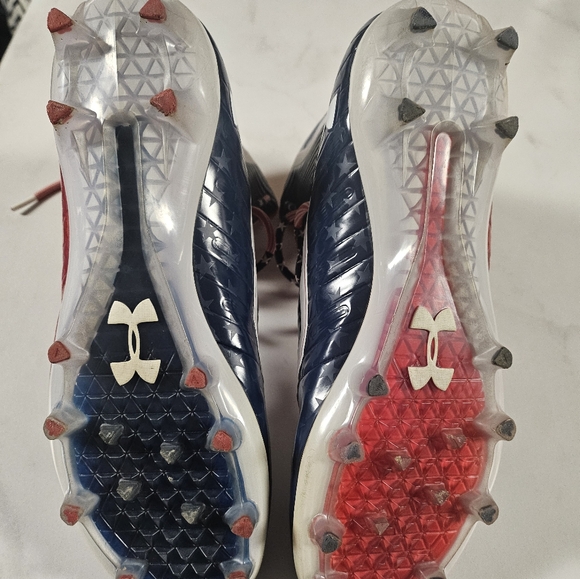 Mens Under Armour Football Cleats - Picture 5 of 5